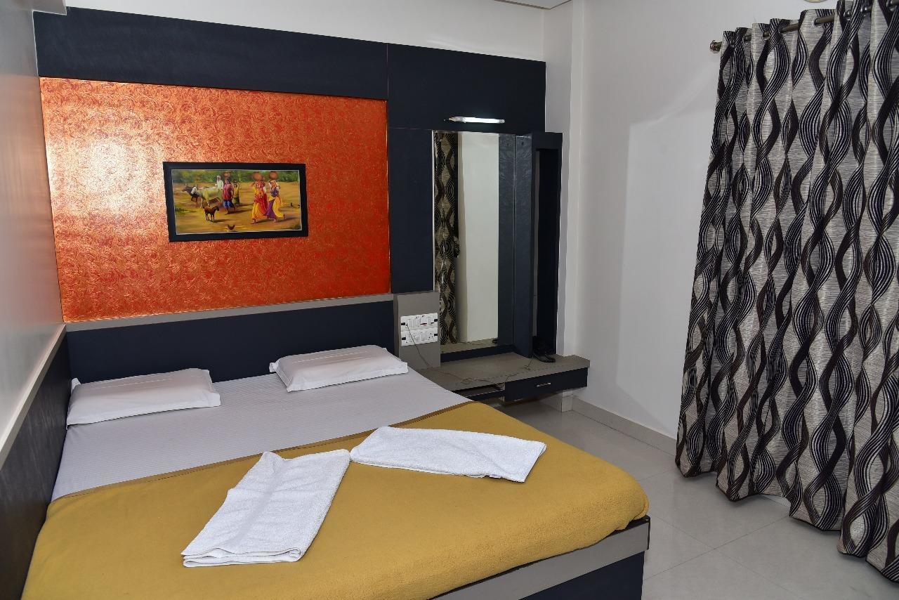 Iroomz Dwaraka Residency Bellary Esterno foto