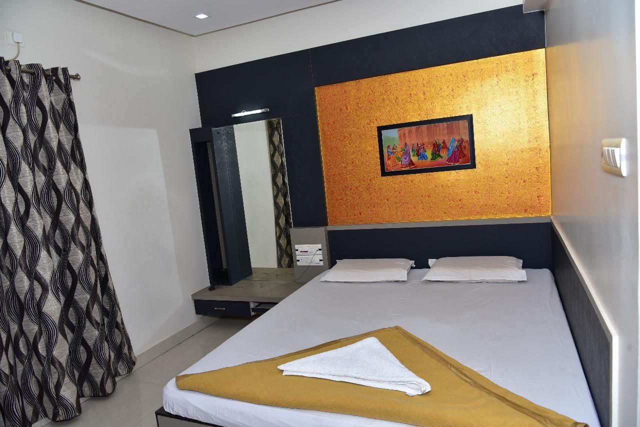 Iroomz Dwaraka Residency Bellary Esterno foto