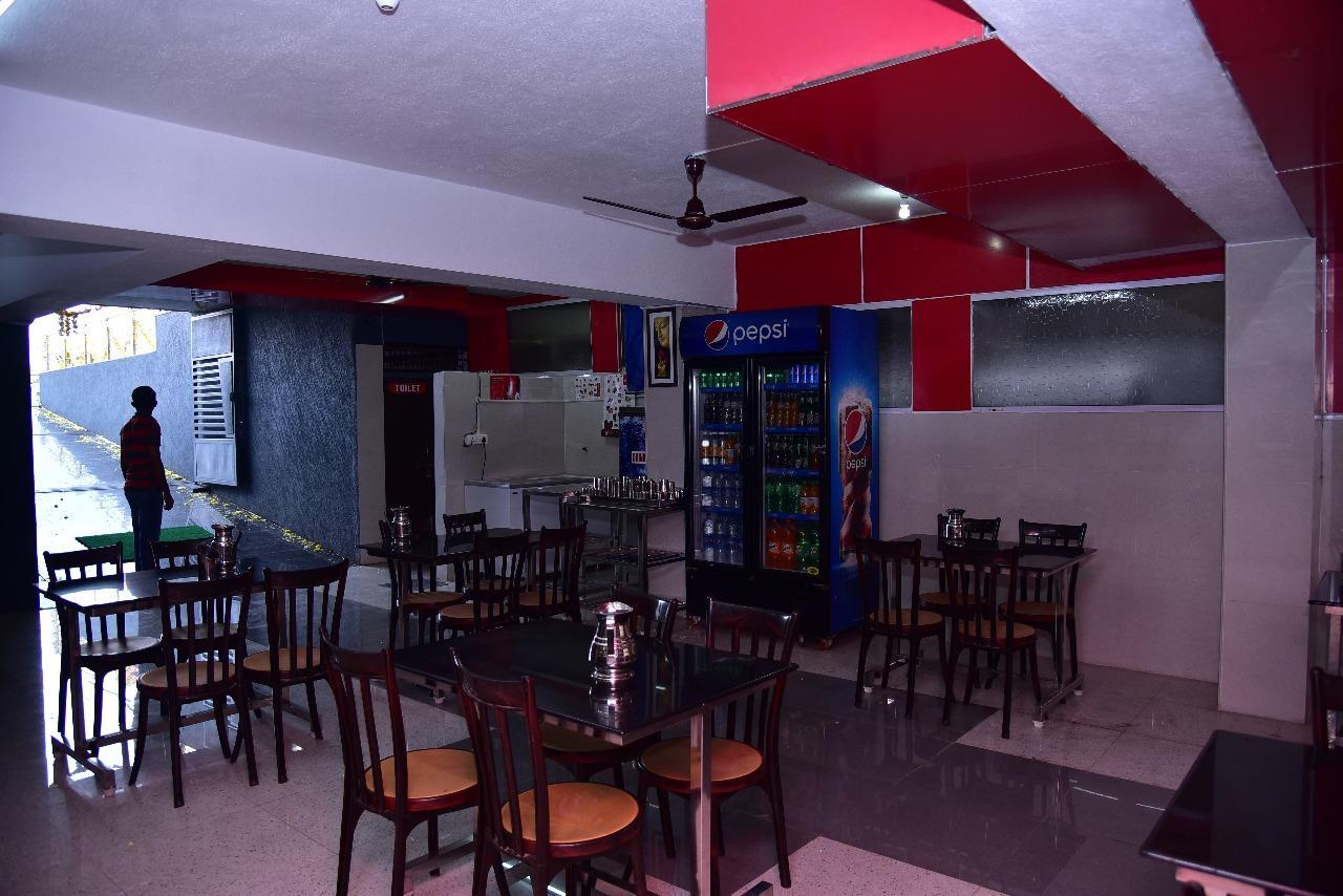 Iroomz Dwaraka Residency Bellary Esterno foto