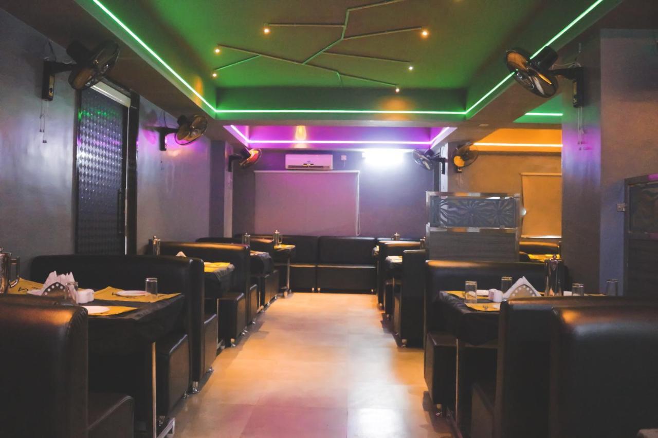 Iroomz Dwaraka Residency Bellary Esterno foto